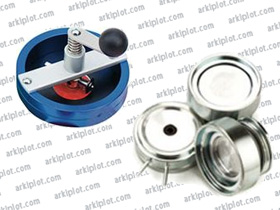 KIT MÁQUINA PARA HACER CHAPAS B-700 DE MOLDES INTERCAMBIABLES - 50mm